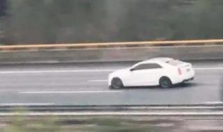 凯迪拉克追高铁是什么时候发生的事情 追高铁的凯迪拉克